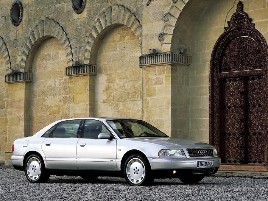  Audi A8 L 6.0 Quattro (D2) 2001 года  (фото 5 из 27)